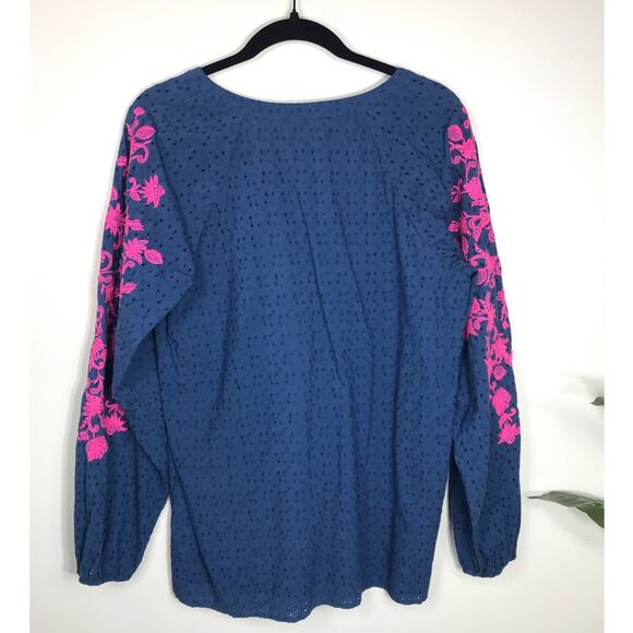 Lilly Pulitzer Emberline Navy Bayside Embroidery Eyelet Top M Preppy Coquette - Picture 4 of 9
